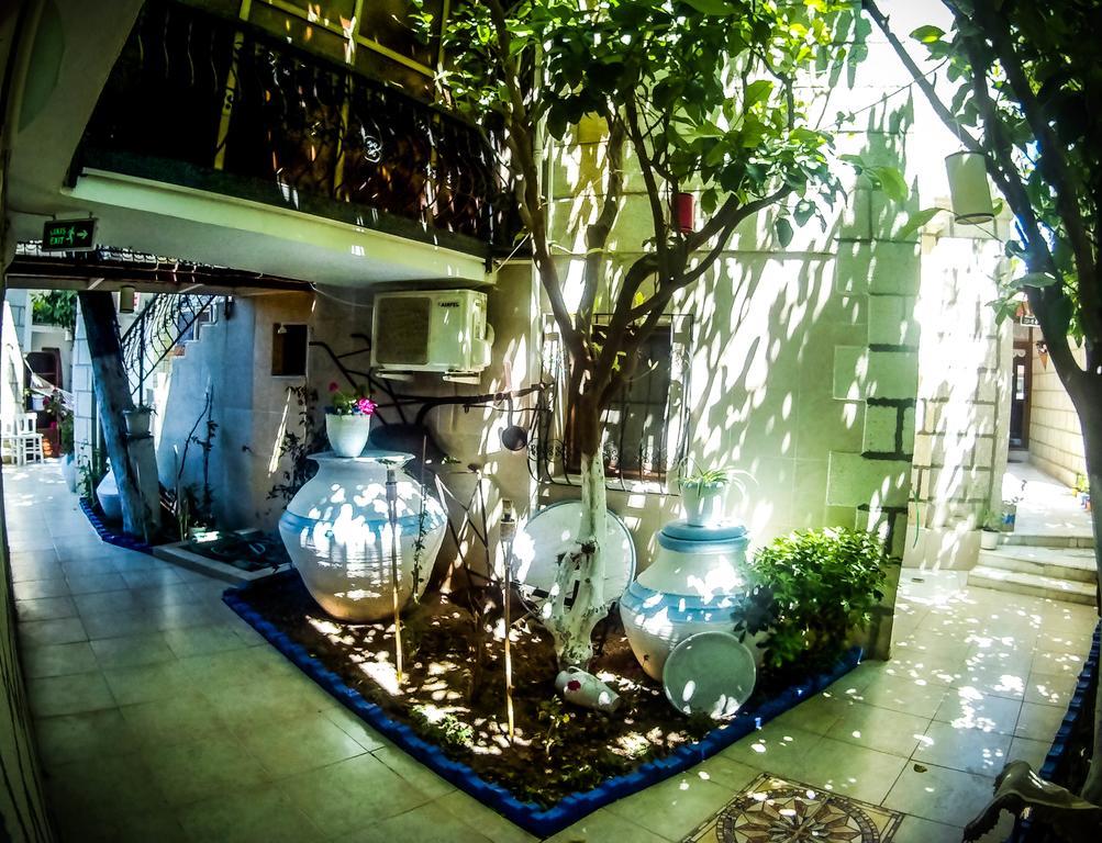 Antik Motel Алачати Экстерьер фото