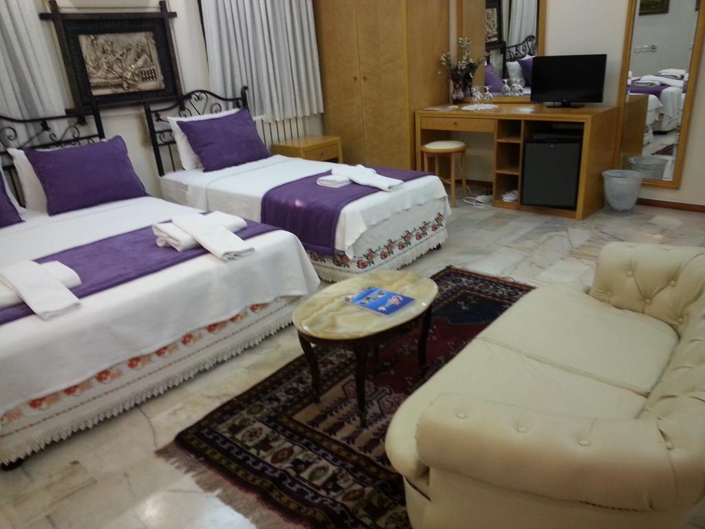 Antik Motel Алачати Экстерьер фото