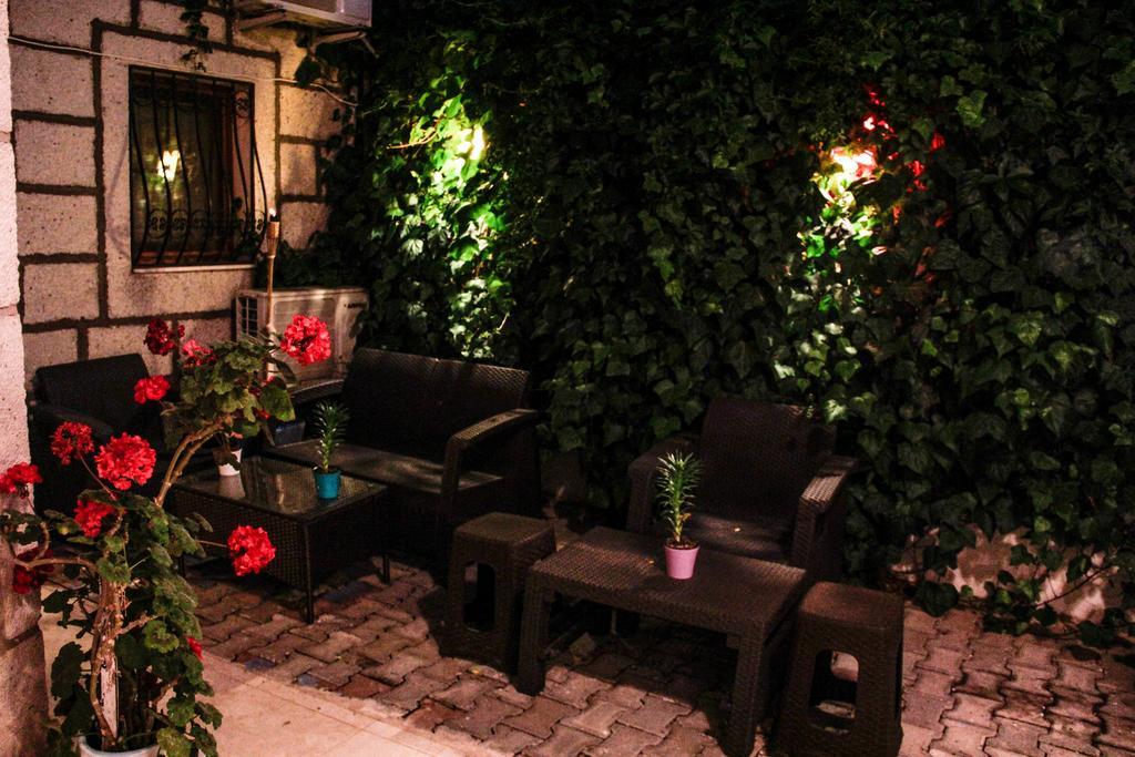 Antik Motel Алачати Экстерьер фото